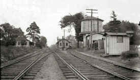 Station-Manorville-Junction-1906.jpg (100231 bytes)