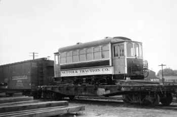 Suffolk Traction Co. Battery  Car 1 on Flatcar-Patchogue-6-1911.jpg (61261 bytes)