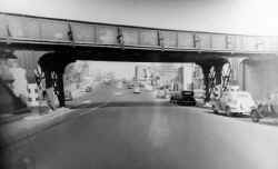 College-Point-Blvd-bridge_Flushing_ViewN_1939.jpg (54829 bytes)