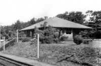 Station-Shoreham-View NW - c. 1925 (Osborne-Keller).jpg (90540 bytes)