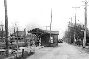 Station-Hempstead Gdns-c. 1928.jpg (78064 bytes)