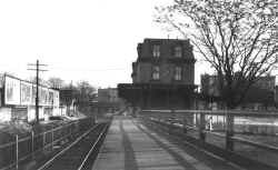 Whitestone-Station_viewE_c.1925_(Osborne-Huneke).jpg (69355 bytes)