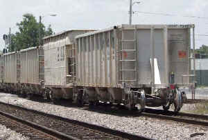 CSX-unit-train-FRED_7-1-2010_SteveLynch.jpg (61427 bytes)