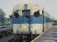 LIRR2513statenisland_joekorman.jpg (42416 bytes)